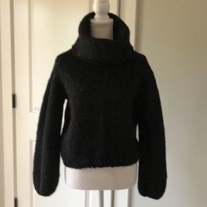 DKNY Long-sleeved Nubby Crop Sweater Ladies M